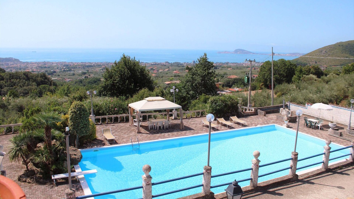 Formia Villa | Villa Bice with sea viewpool