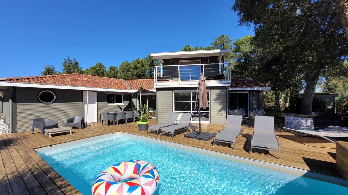 Messanges House | VILLA BIDAOUS 4*-heated pool, table tennis, 3 bicycles, real table football-Messanges