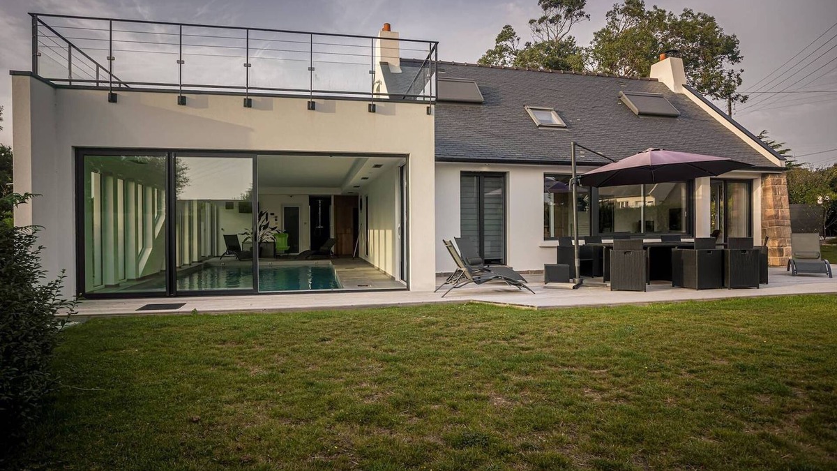 Trebeurden Villa | Villa Bihit · Cote De Granit Rose Villa with indoo