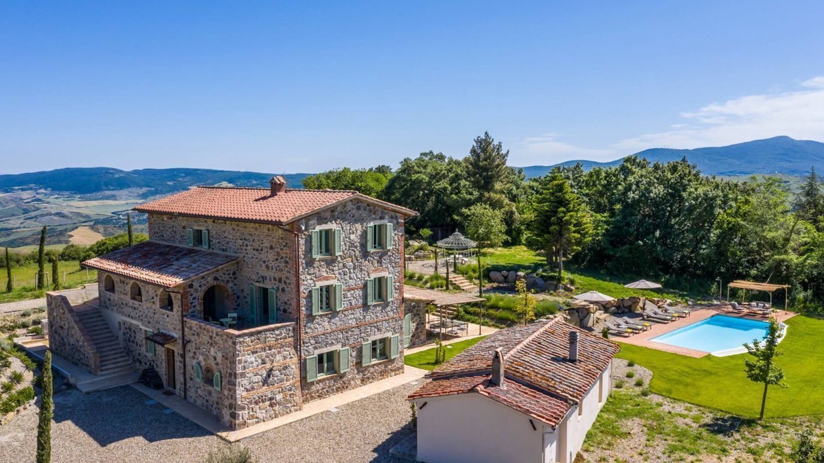Radicofani Villa | Villa Bocaccio - Five Bedroom Villa, Sleeps 10
