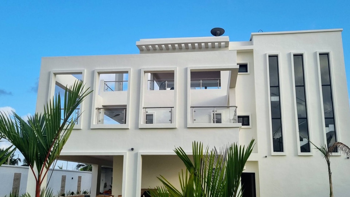 Comoe Villa | Villa Bolati, with pool, jacuzzi and garden
