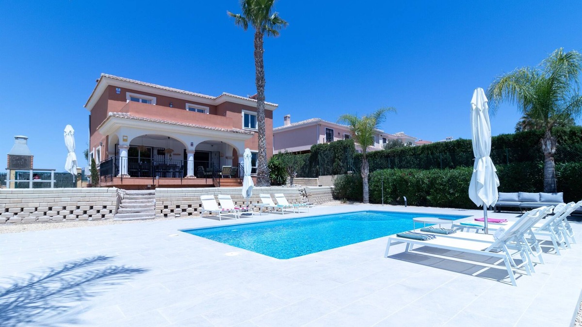 Hoya de los Patos Villa | Villa Bonalba spacious 10P villa with private pool