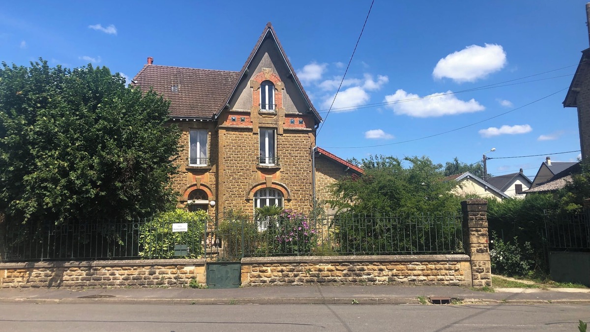 Donchery Villa | Villa Bonne Entente en Ardenne. Château Fort🏰. Nature🍀 Histoire Nautisme Vélo
