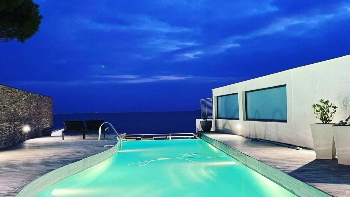 Angoulins Villa | Villa Bord de mer - La Rochelle 8/10 people - Swimming pool/Jacuzzi