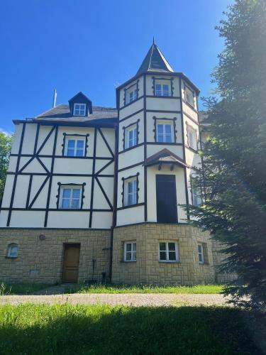 Belusske Slatiny Villa | Villa Briggs