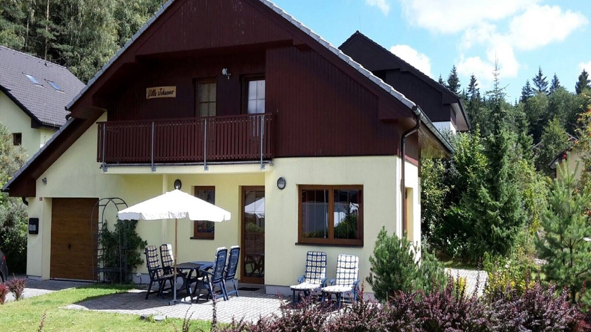Lipno nad Vltavou Villa | Villa by Lake & Slopes