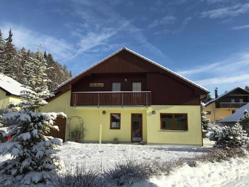Lipno nad Vltavou Villa | Villa by Lake & Slopes