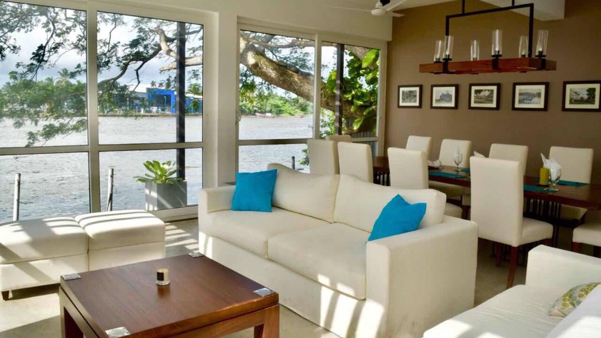 Wattala Villa | Villa by the Edge