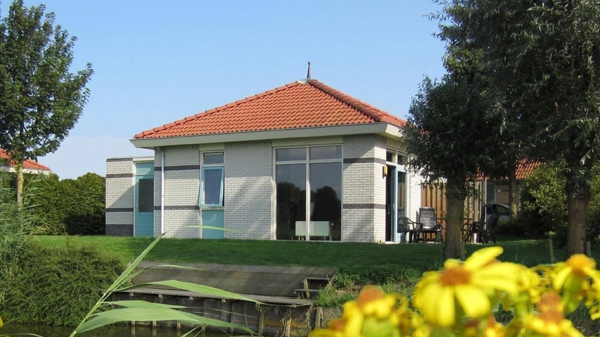 Andijk House | Villa by the Water with Private Jetty