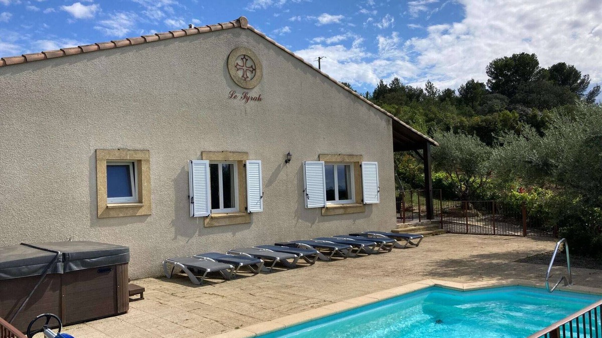 Montbrun-des-Corbieres Villa | Villa Charm in Montbrun