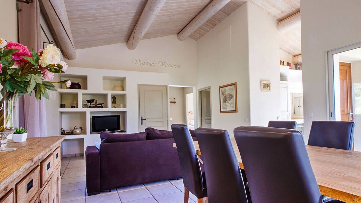 Saint-Maurice-dʼArdeche Villa | Villa Chenin - private terrace and garden