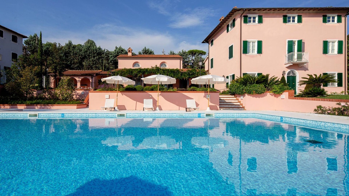 Corsanico Villa | Villa Cà ai Venti, sea view, pool, and park on the hills of Viareggio