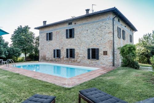 Bagni di Tabiano Villa | Villa Ca de Angeli - Tabiano Castle Country Villas