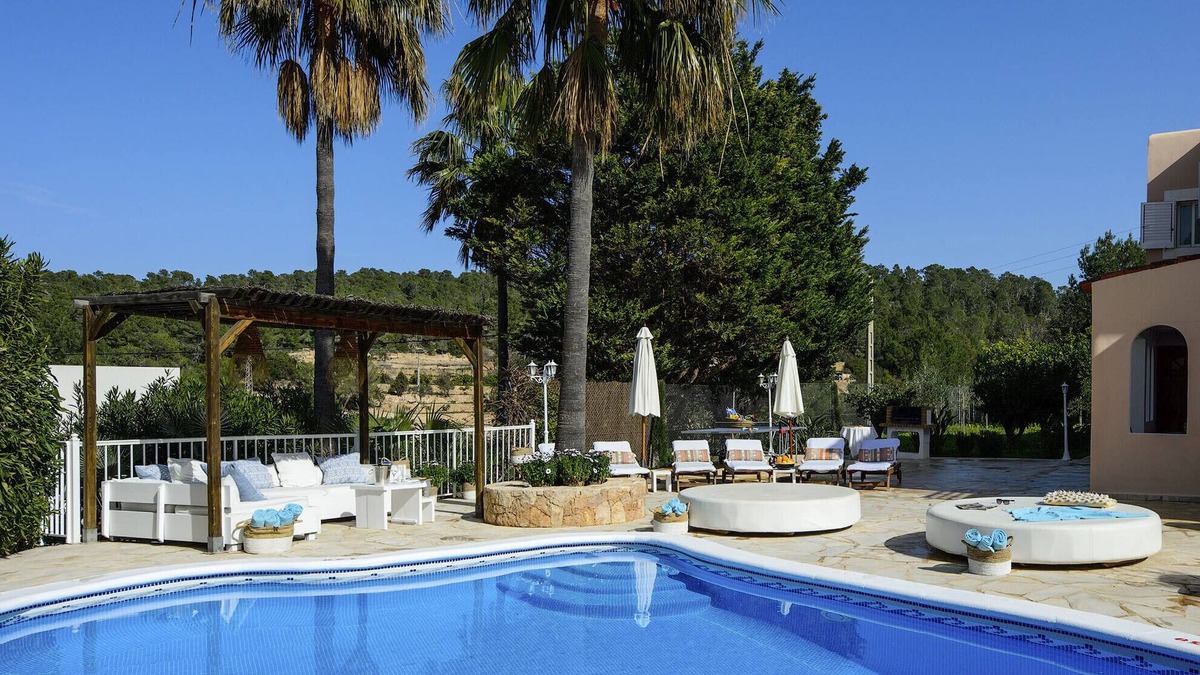 Portinatx Villa | VILLA CAS PUIG Two houses in 1 ! with 2 full kitchen, air conditioned in all the rooms!