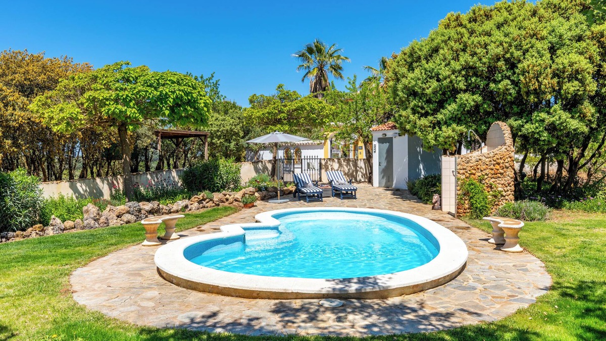 Archidona Villa | Villa "Casa de los Sueños" with Pool, Mountain View, Garden & Wi-Fi