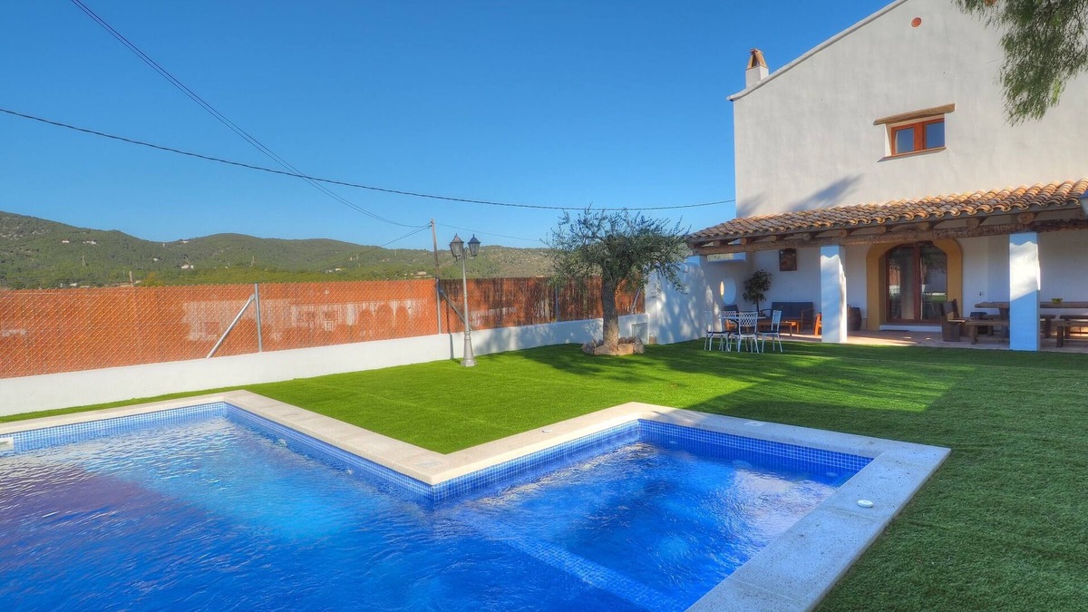 Sant Pere de Ribes Villa | Villa Can Roig by Hello Homes Sitges