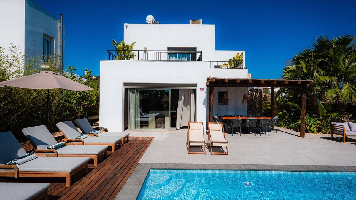 Can Ramon Villa | Villa 'Can Sole' with Private Pool, Wi-Fi and Air Conditioning