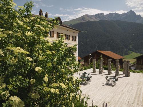 Grisons Bed & Breakfast | Villa Carisch