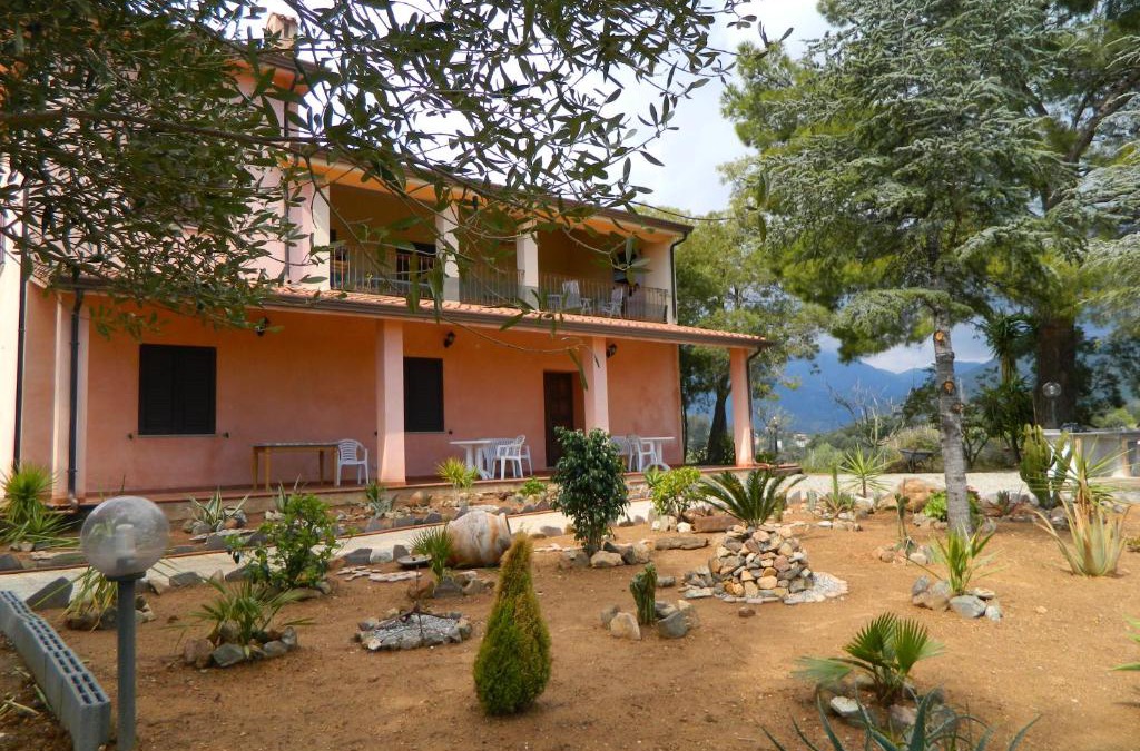 Jerzu Apartment | Villa Carmen