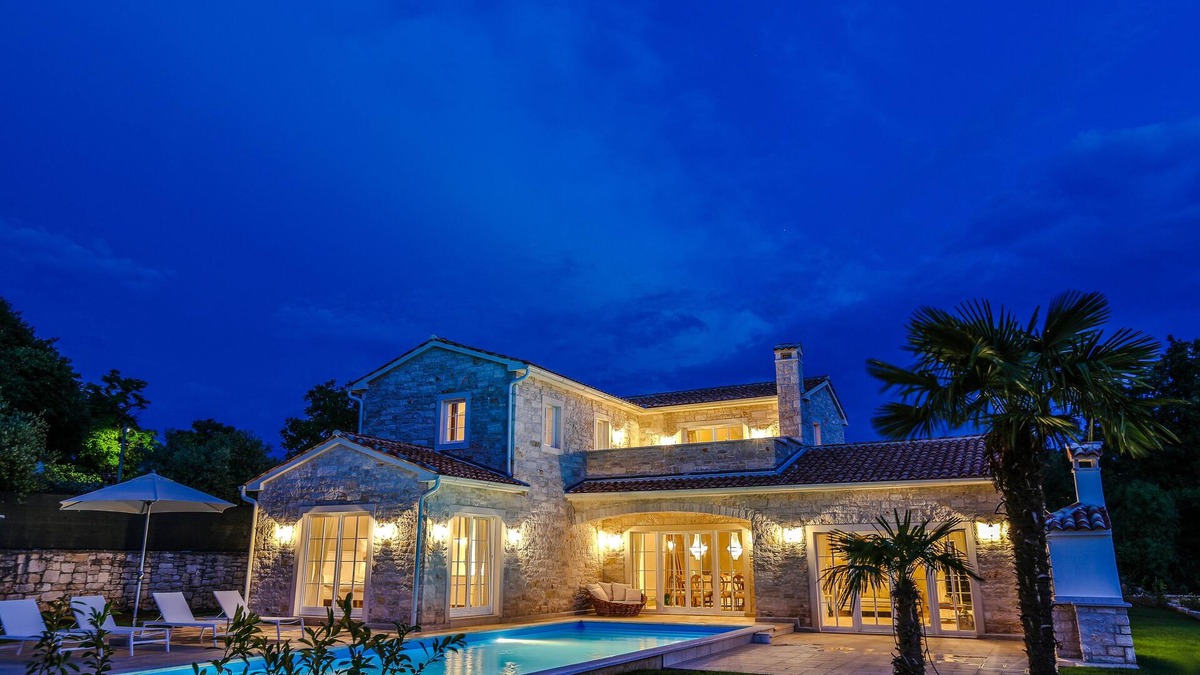 Rakovci Villa | Villa Carolina New Baderna, sea views, private pool, 1000m2 of land