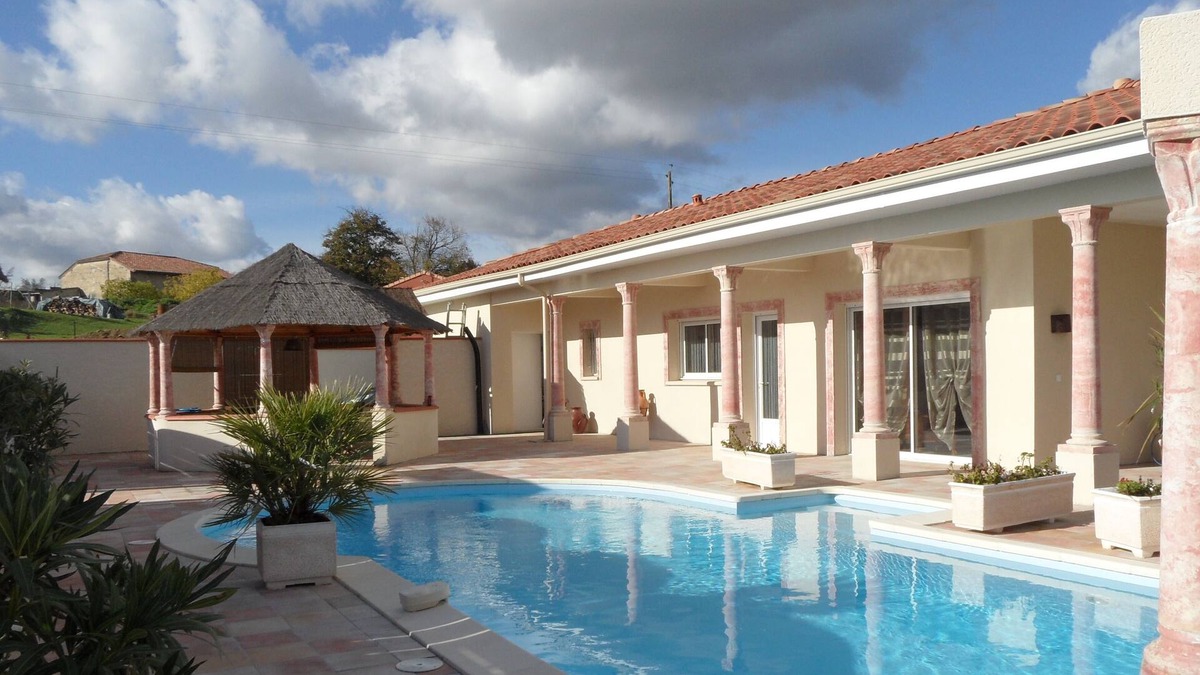 Calignac Villa | Villa Carthage confort & vue piscine XL/Downhill stylish Villa view & XL pool