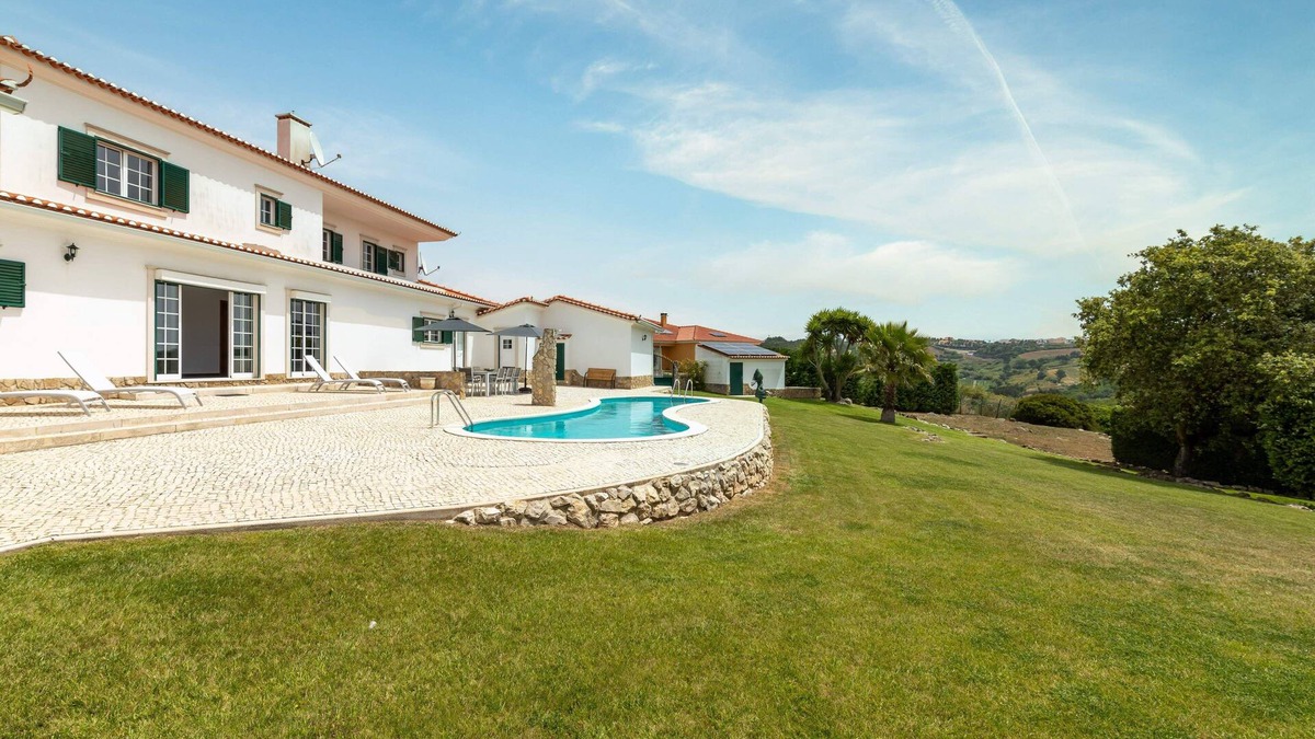 Ribamar Villa | Villa Casa Branca l Spacious Retreat for 12p with Private Pool!