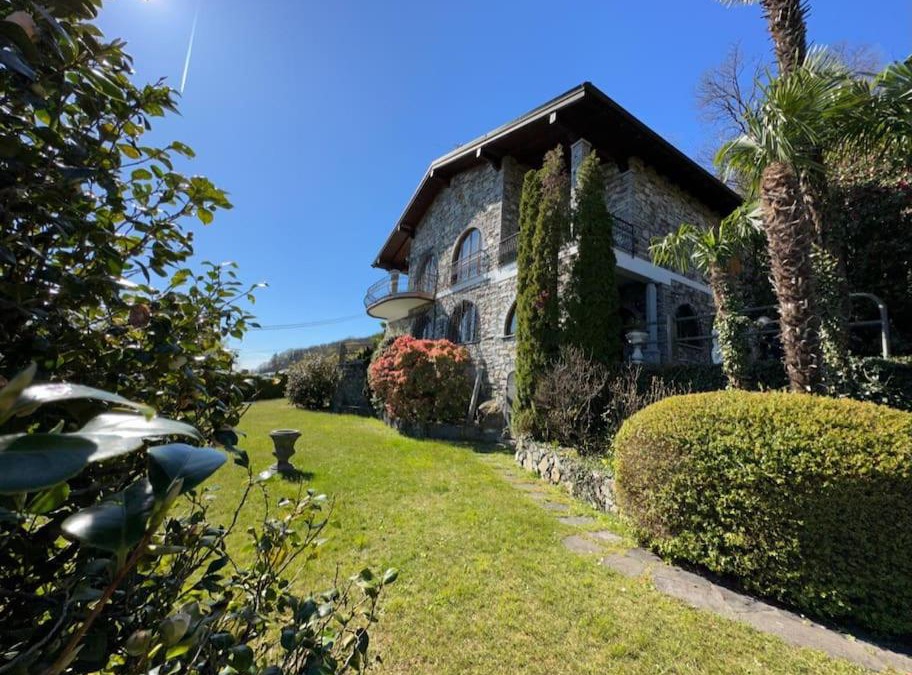 Nizzolino Villa | Villa Casa Camelia in Traumlage