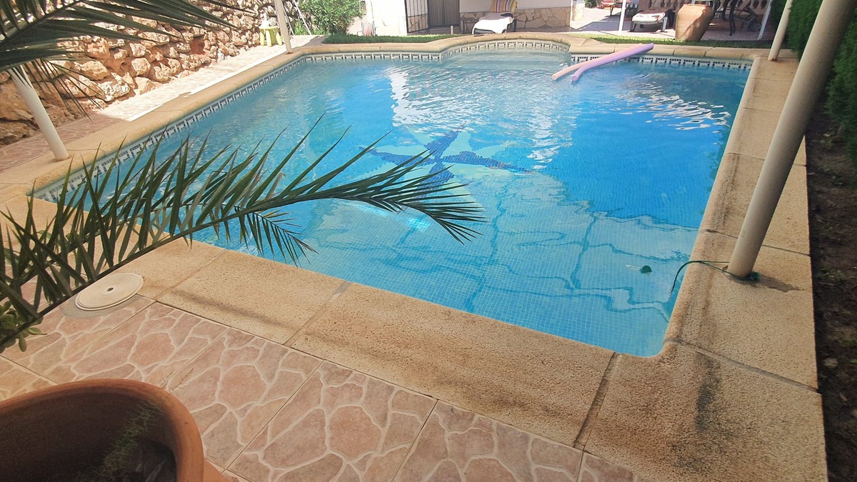 Punta Lara Villa | Villa - Casa del Sol! Detached villa with pool, outdoor terraces near the beach!