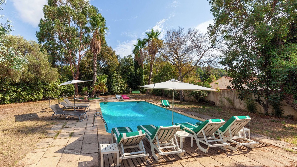 Cassis Villa | Villa 'Cassis Bienvenue Chez Moi' with Private Pool, Private Terrace and Wi-Fi
