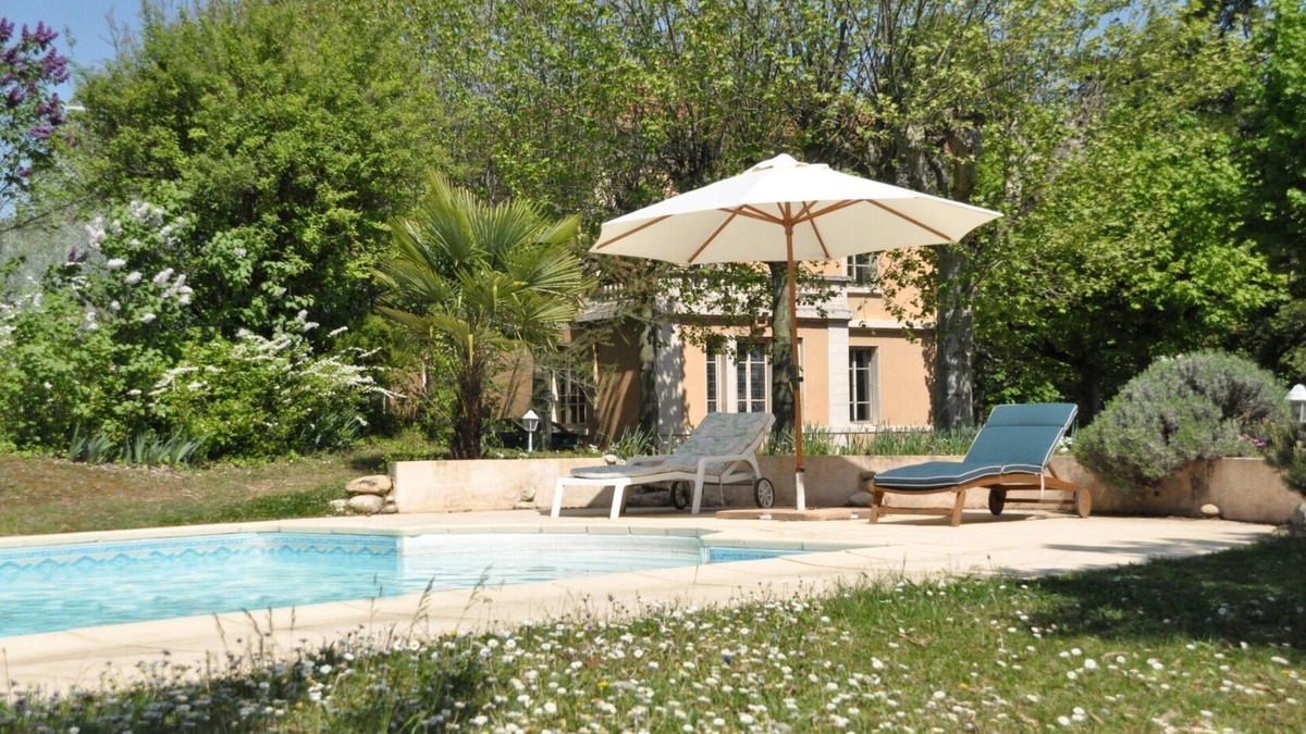 Vancia - Crepieux House | Villa Castel Furnished House