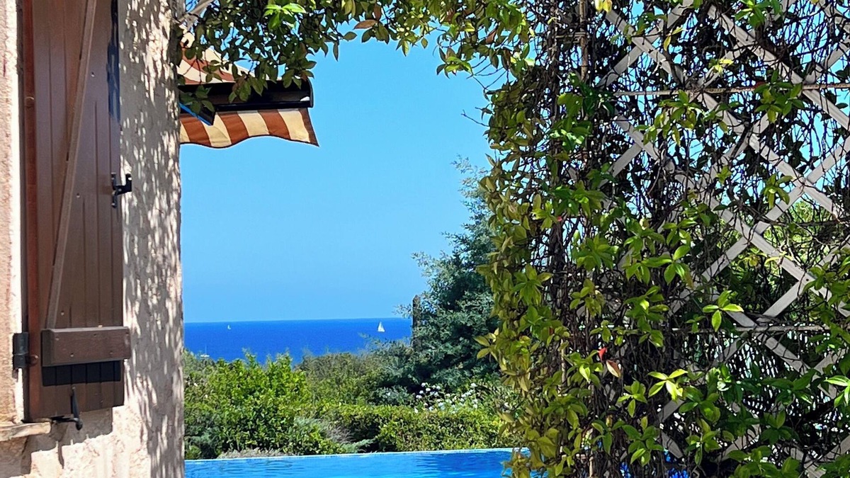 Cavalaire-sur-Mer Villa | Villa Cavalaire Sur Mer Near St Tropez, few minutes walk to Beach and Port, Pool