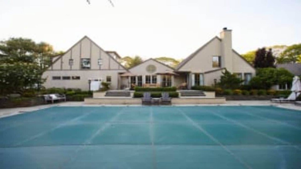 Remsenburg Villa | Villa Cedar Remsenburg Hamptons