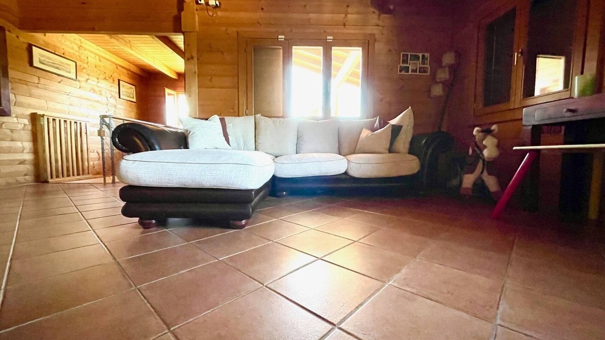 Badiola Villa | Villa 'Chalet di San Martino' with Pool, Sauna & Wi-Fi