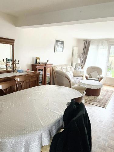 Les Templiers Villa | Villa charmante à Élancourt avec jardin privé