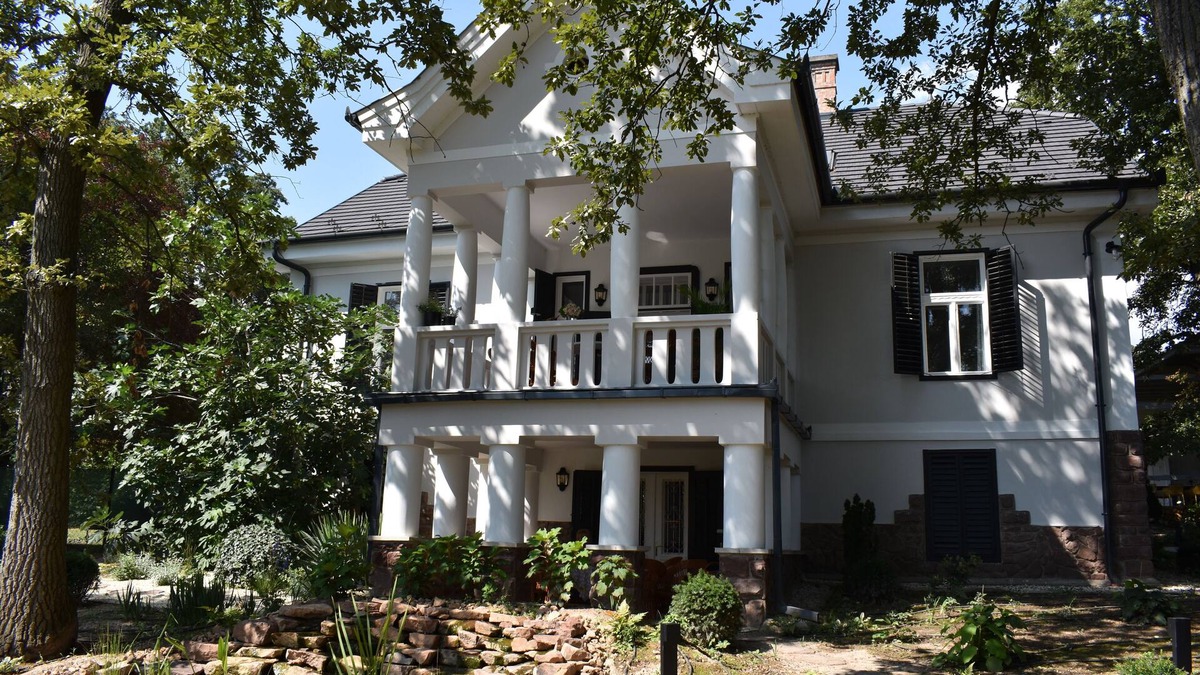 Zánka Bed & Breakfast | Villa Chez les Amis