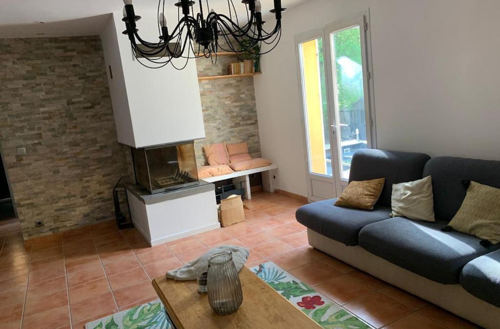 La Celle-sous-Gouzon Apartment | Villa Chilensis 5 min from Aix south east France with private pool