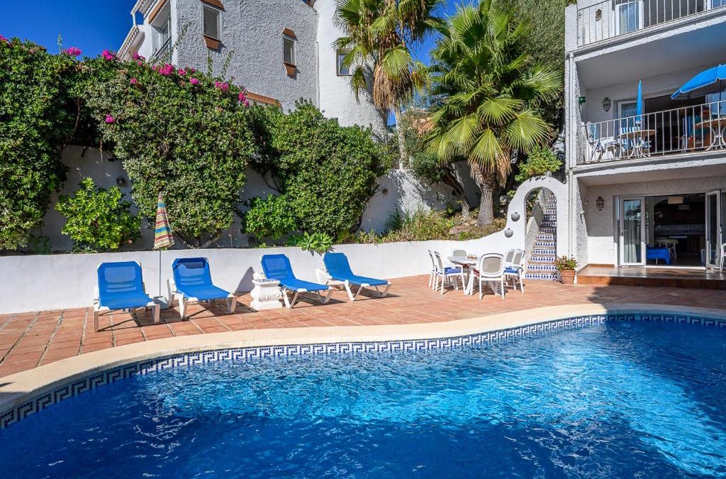 Chimenea Villa | Villa Chimenea with pool and lovely garden
