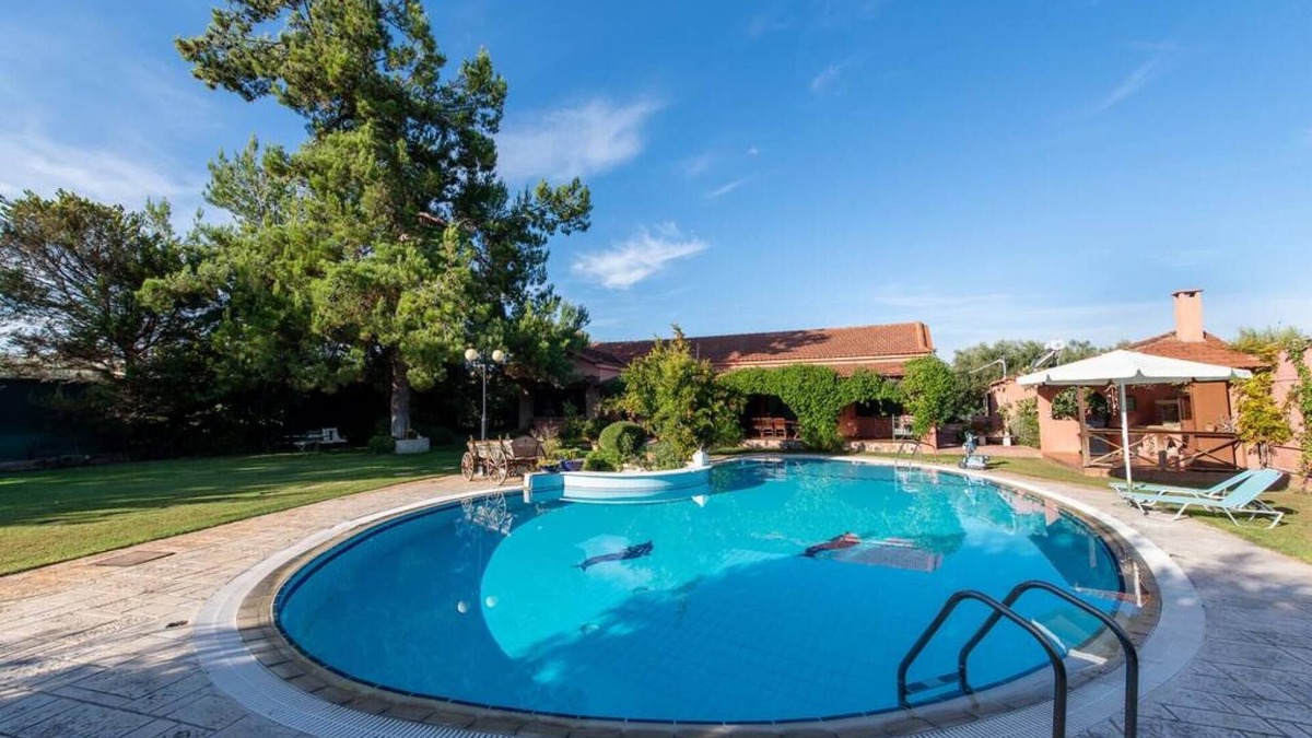 Chalcis Villa | Villa Christina in Evia
