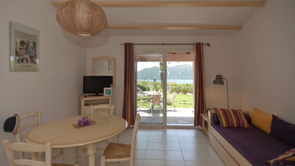 Santa Giulia Villa | Villa Classic with sea view - Santa Giulia - Residence with heated pool