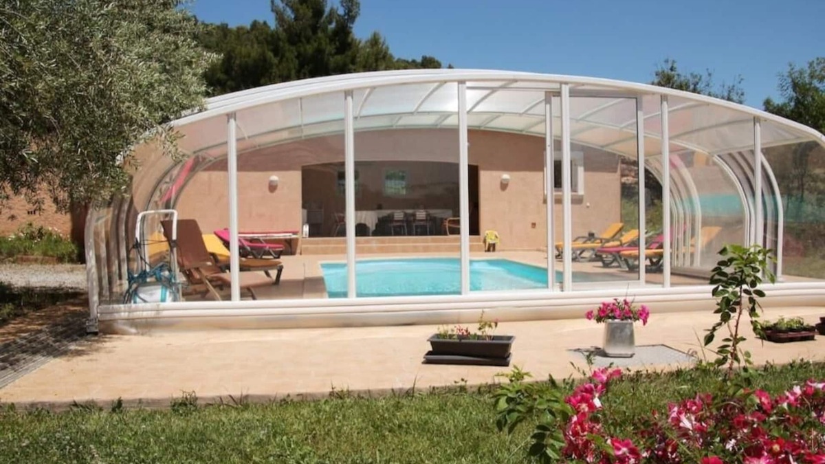 Cebazan Villa | Villa Climatisée Avec Piscine Chauffée et Couverte