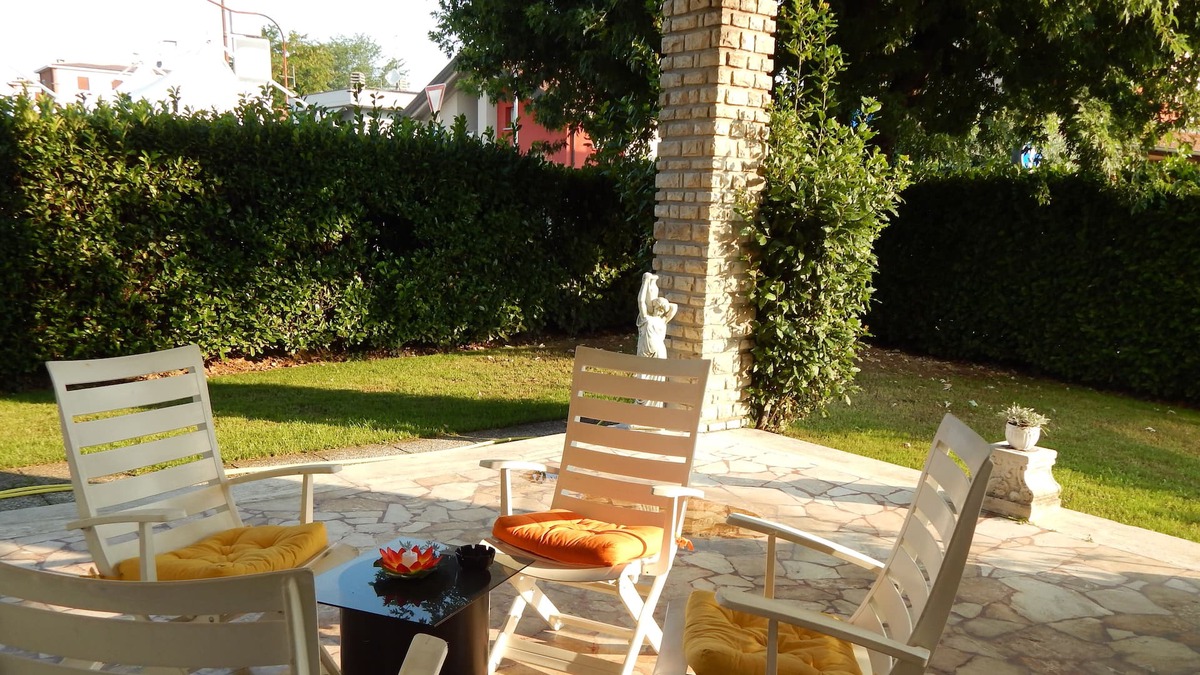 Villaggio degli Sposi House | Villa Clotilde, garden with patio