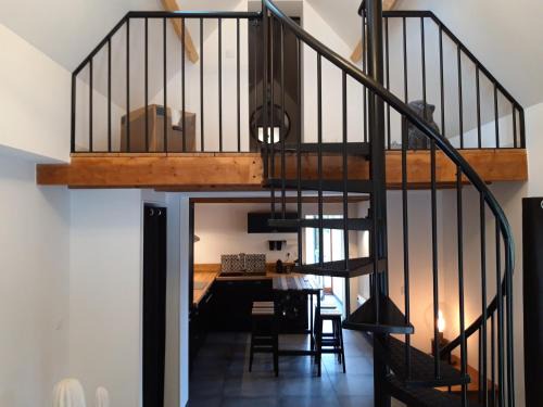 Saint-Jean-aux-Bois House | Villa Cocoon