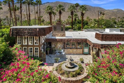 Warm Sands Villa | Villa Coffee House