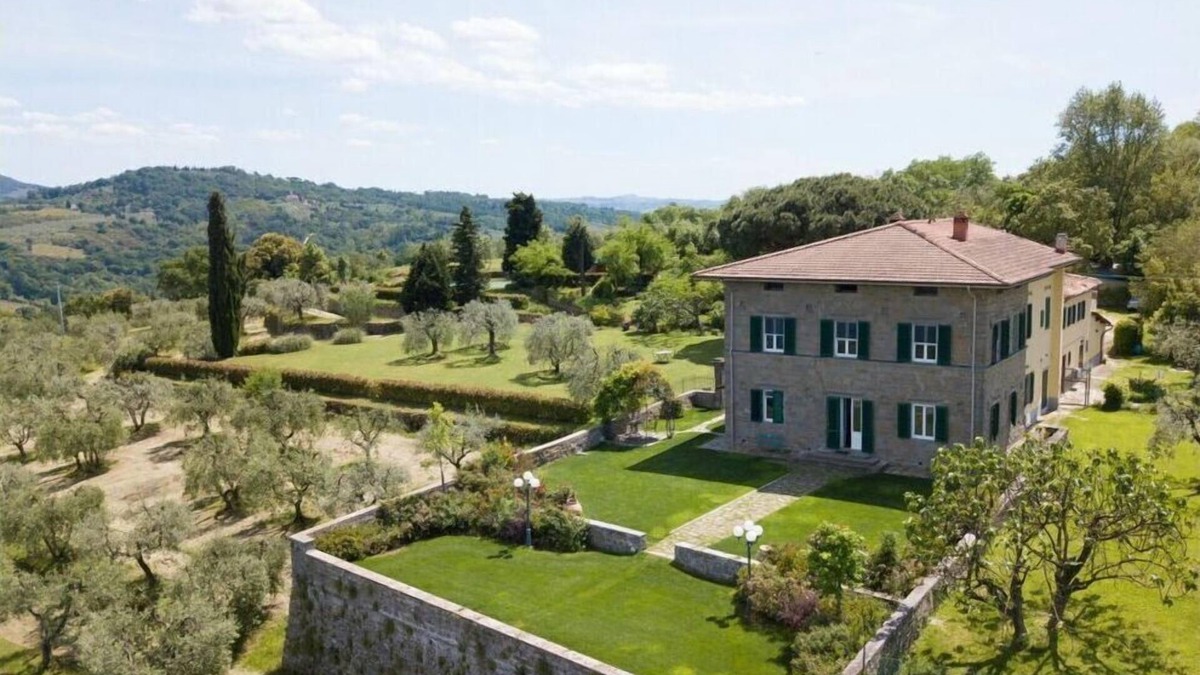Lastra a Signa Villa | Villa Colomba Comfortable holiday residence