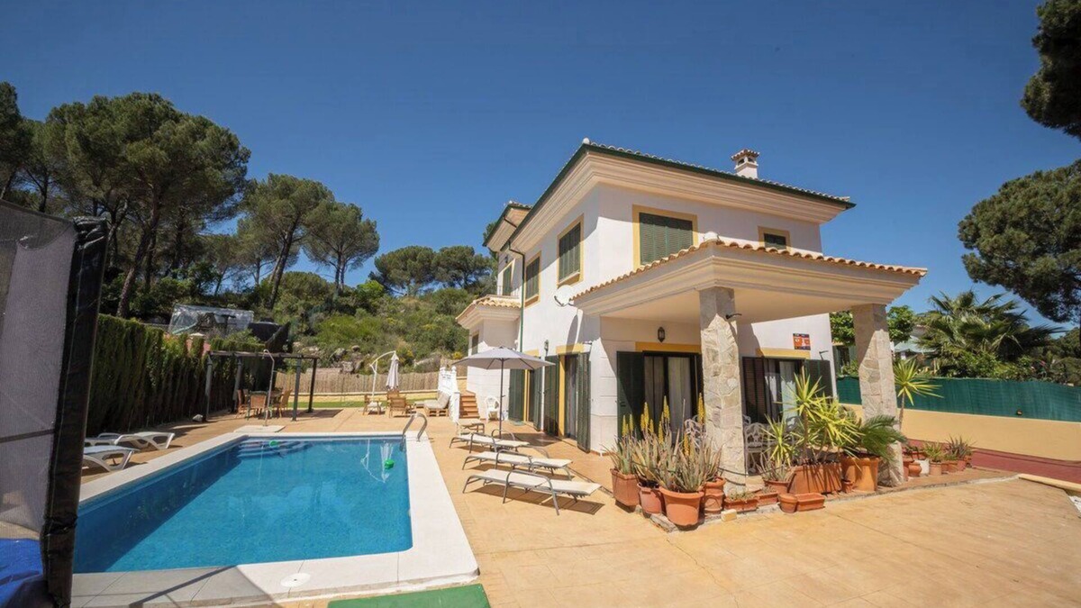 Las Jaras Villa | Villa con chimenea, barbacoa y vistas panorámicas.
