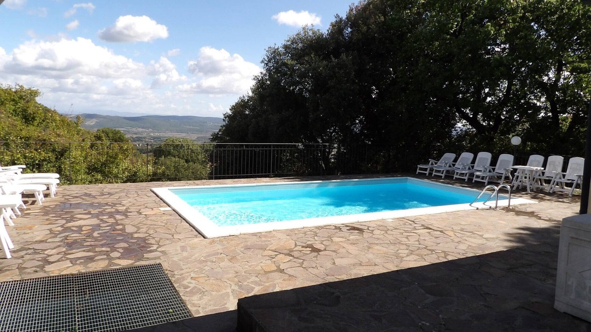 Chiusdino Villa | villa con vista panoramica