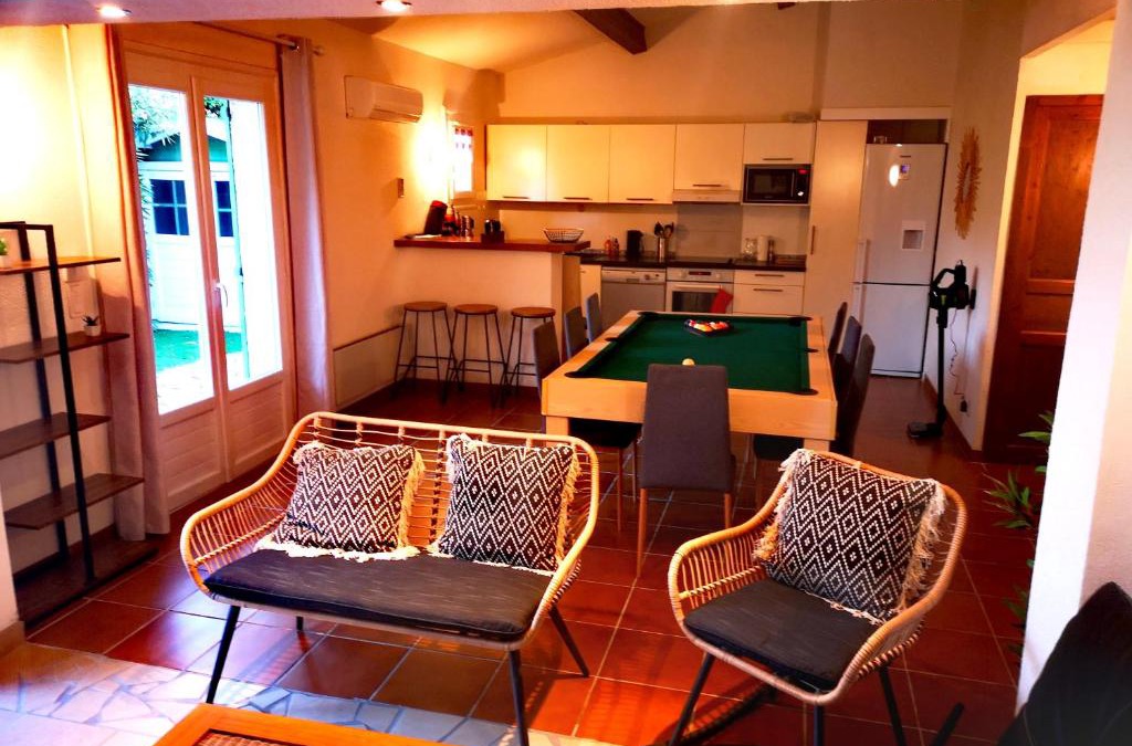 Plage de la Garonnette House | Villa Copacabana