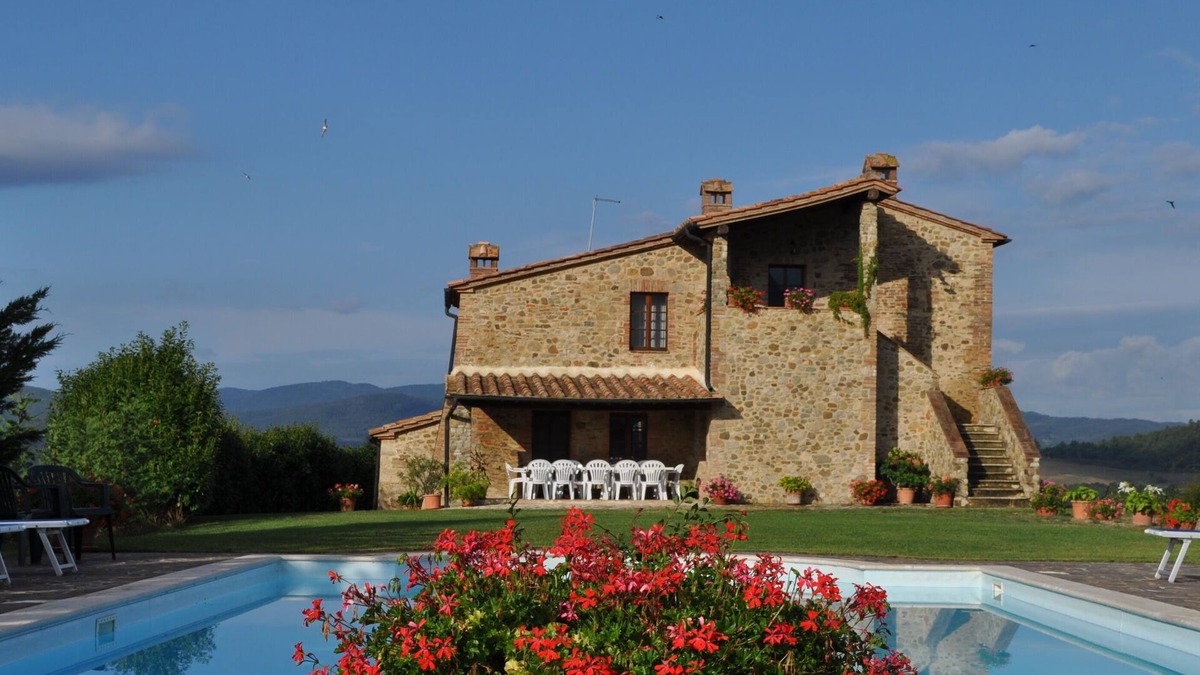 Radicondoli Villa | Villa Costa, Stunning Villa in the heart of Tuscany.