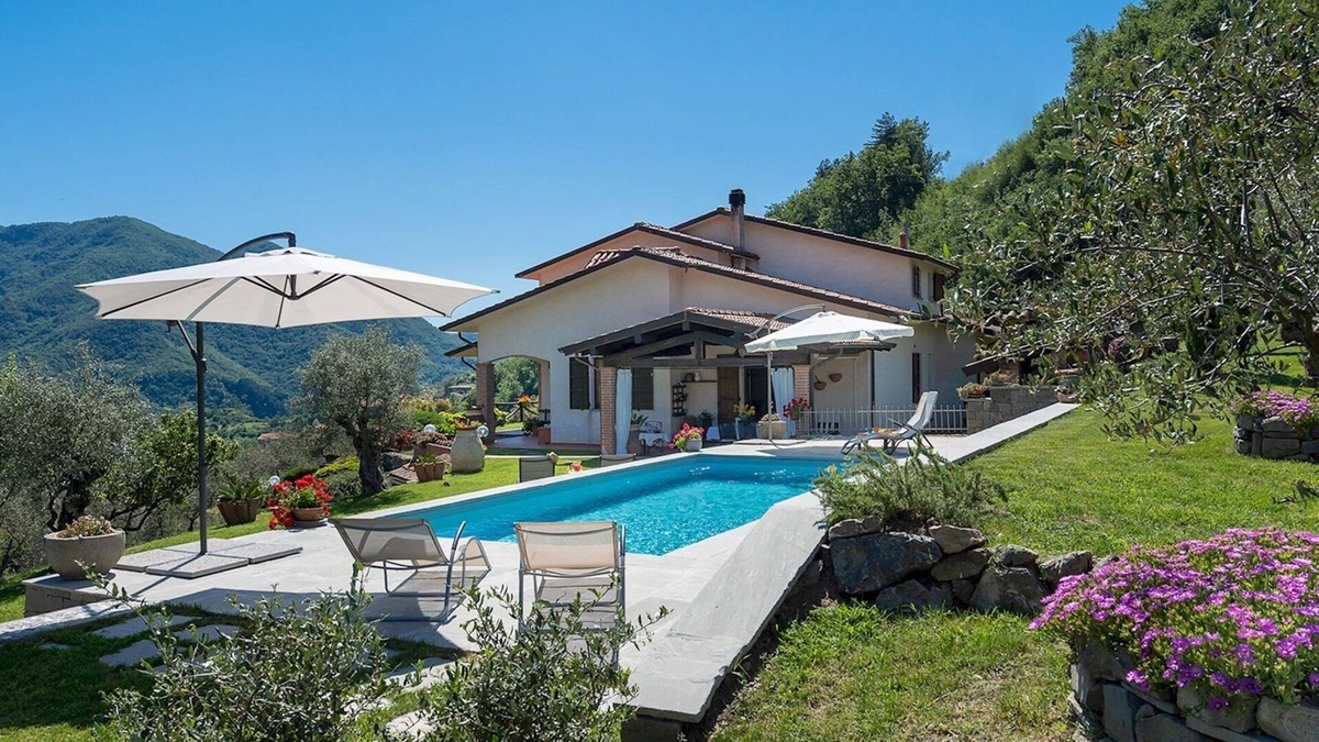 Fivizzano Villa | Villa Costanza 6, Emma Villas