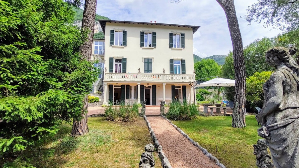 Azzano Apartment | Villa Costanza by Interhome